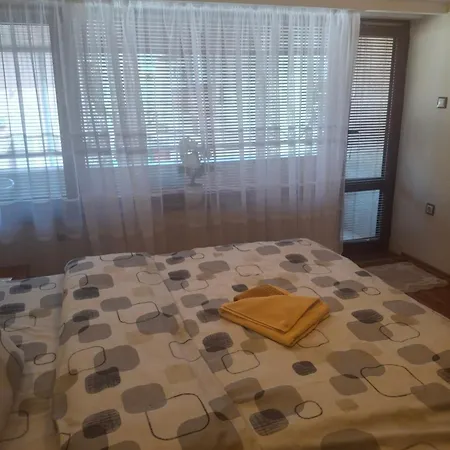 דירה Krasi-apartment פלובדיב